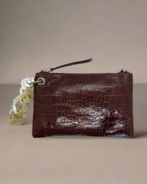 NEW BERGE women's armonia wristlet in cognac